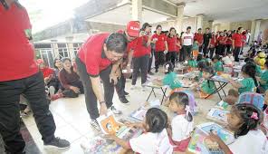 Buat anak perempuan, bunga dan boneka menjadi hal yang paling menyenangkan. Nusabali Com Ratusan Anak Tk Ikuti Lomba Mewarnai