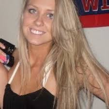 Samantha Epperson's Instagram, Twitter & Facebook