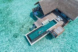 Recognised as one of asia's leading romantic resorts, komandoo offers a tranquil intimacy that. 10 Romantic Things To Do On A Maldives Honeymoon
