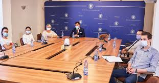 Despre noi pe fondul creșterii fără precedent a dimensiunii comunitații românești din străinătate și a diversificarii problematicii de natură consulară, ministerul afacerilor externe a creat centrul de contact și suport al cetațenilor români din străinătate (ccscrs) pentru a oferi informații consulare persoanelor aflate în afara granițelor româniei. Ministerul Afacerilor Externe Ministry Of Foreign Affairs Romania Fotos Facebook