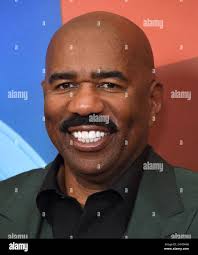 Steve harvey portrait hi-res stock photography and images
