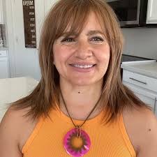 Who is a reputable, licensed professional house cleaner?