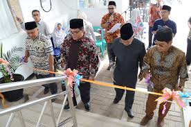 Ada dua jenis surat undangan yaitu surat undangan tidak resmi dan resmi. Acara Peresmian Gedung Dan Gerbang Utama Baru Gedung Timur Dan Peletakan Batu Pertama Pembangunan Gedung Utara Sdit Al Kahfi Sdit Al Kahfi