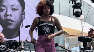 Nikki Hill's Instagram, Twitter & Facebook