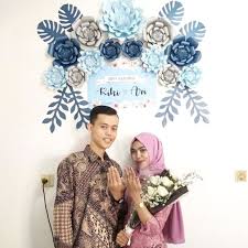 Check spelling or type a new query. 12 Inspirasi Paper Flower Untuk Latar Dekorasi Acara Lamaranmu Cantik Elegan Bisa Dibikin Sendiri