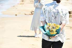 不倫相手が好きすぎる既婚男性の特徴。本気で離婚を考えることもある？ | 恋占(こいうら)