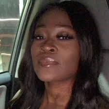 Ebony Bluitt (^_^) (@PYT_Thats_Me)