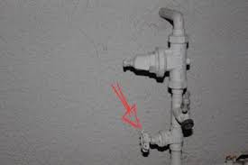 Shut off the water by turning the ball valve 1/4 turn to make it perpendicular to the water pipe. How To Find And Shut Off Main Water Shutoff Valve Happy Hiller