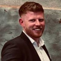 100+ perfiles de «Benedict»