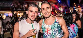 Jun 12, 2021 · budapest pride fesztivál programsorozatához kapcsolódik, így ha nem is egy önálló, hagyományos felvonulás lesz, inkább a kreatív utat választották a pandémia időszakában. Budapest Gay Pride 2021 Is The Biggest Annual Lgbt Event In Hungary