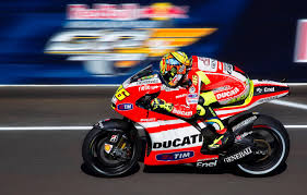 La grand prix commission, composta dai sig.ri carmelo ezpeleta (presidente dorna), paul duparc moto2 | novità su concessioni e regolamenti per 2021 e 2022. Wallpaper Sport Red Bull Valentino Rossi Valentino Rossi Moto Grand Prix Of Indianapolis Bike Ducati Indy Motogp Images For Desktop Section Sport Download