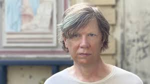 Thurston Moore. Vita sonica, lucidità critica, l'intervista