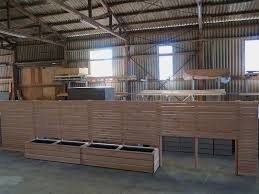 Sichtschutz Rankgitter Spalier Mit Und Ohne Pflanzkasten Nach Mass Holzweise In 2020 Pflanzkasten Rankgitter Pflanzkasten Holz