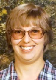 Linda Ellinger's Instagram, Twitter & Facebook