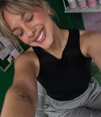 Mary Massa's Instagram, Twitter & Facebook