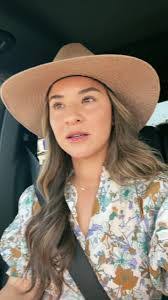 Lacey Grant's Instagram, Twitter & Facebook