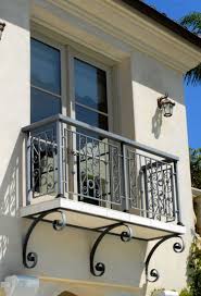 60 Best Railings Designs For A Catchier Balcony Pouted Com Balcony Railing Design Railing Design Balcony Grill Design