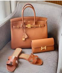 The hermes birkin is the most coveted and the hardest to secure handbag in the world. Pin By Francesca Geyik On Bags Accessories Bags Designer Hermes Handbags Women Handbags