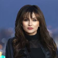 Deborah Allen's Instagram, Twitter & Facebook