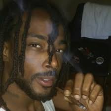 Stream Frank Looney music