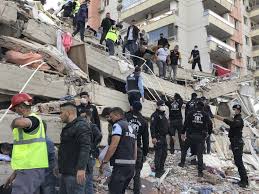 Schon wenn man dieses wort hört, packt einen die angst. Erdbeben In Der Agais Mindestens 14 Tote Und Uber 400 Verletzte In Der Turkei Und Griechenland Welt Vol At