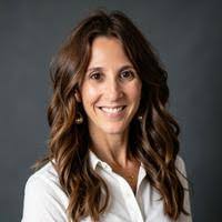 Hillary Weller's Instagram, Twitter & Facebook