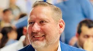 Apoyan asociaciones a Olson; acusan “amenazas y agresiones legales”