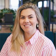 Amelia Stroud's Instagram, Twitter & Facebook