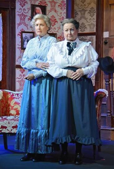 Arsenic and Old Lace makes a Delightfully Deadly Return