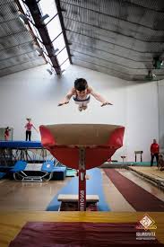 La gimnasia es una combinación de ejercicios que exigen del gimnasta unas condiciones físicas excepcionales. La Gimnasia Artistica Masculina Del Cgb Club Gimnasia Burgos