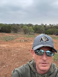 Hi everyone! Delete of not allowing!!! I'm looking for a 3 row suv! $$$  please if anyone is selling post it in the comments