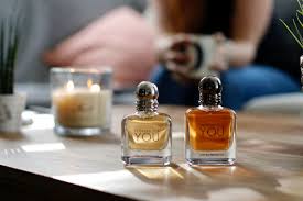 Bir aşk hikayesinde kadını temsil eden koku. Ø¹Ø·ÙˆØ± Ø§Ù„Ø¬Ø²ÙŠØ±Ø© On Twitter Emporio Armani Stronger With You Ø¹Ø·Ø± Ø°ÙƒÙˆØ±ÙŠ Ù…Ø«ÙŠØ± ÙŠØªØ¨Ø¹ Ù„Ù„Ø¹Ø§Ø¦Ù„Ø© Ø§Ù„Ø¹Ø·Ø±ÙŠØ© Ø§Ù„Ø¹Ø´Ø¨ÙŠØ© Ø¬Ø¯ÙŠØ¯ 2017