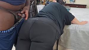 Pawg In Yoga Pants Caused Black Man To Jerk Off To Massive Cum Load -  XNXX.COM