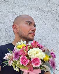 Rob Robles's Instagram, Twitter & Facebook