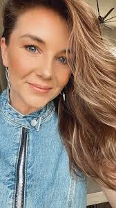 Martha Hathorn's Instagram, Twitter & Facebook