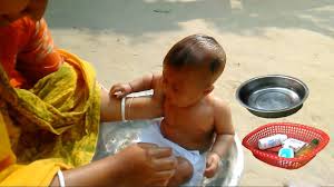 Step By Step Bathing A Newborn Girl Baby How To Bathe A Newborn Baby Indian Style Baby Massages Youtube