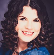 Understanding Low Back Pain in Women: Causes, Symptoms & Solutions