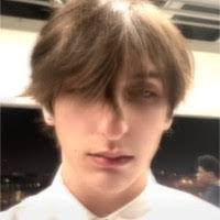 Erin Battles's Instagram, Twitter & Facebook