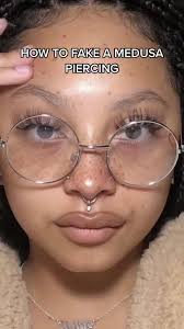 Letícia Almeida (@Leticila) • Instagram Photos And Videos | Lippiercings,  Piercings, Lippiercing