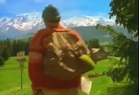 Et La Marmotte Met Le Petit Chocolat Dans Le Papier D Alu Video Dailymotion