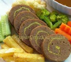 Siang Ini Menu Agak Special Daripada Hari Hari Biasanya Rollade Daging Istimewa Membuatnya Memang But Resep Masakan Resep Daging Giling Makanan Dan Minuman