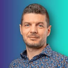 The One Thing We Do to Make Scaling Easier (And Why You Should Too) Scaling  a business isn't just about getting more clients or making more money—it's  about setting up the right