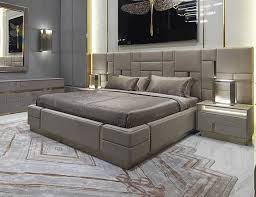 Nella Vetrina Visionnaire Ipe Cavalli Beloved Beige Bed In Upholstered Leather Bedroom Furniture Brands Modern Luxury Bedroom Quality Bedroom Furniture