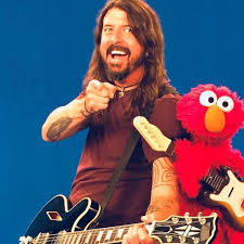 There Goes My Hero Watch Him As He Goes Lyrics Pin By Christina Ayala On Fookitty Foo Fighters Dave Grohl Foo Fighters Dave Dave Grohl