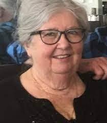 Loretta Lemons's Instagram, Twitter & Facebook