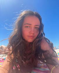 Lucy Rudolph's Instagram, Twitter & Facebook