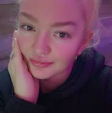 How to handle karaoke stage monopolization?