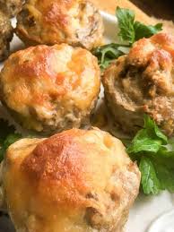 Place into 10 of your muffin cups and slightly push down on them. How To Make Keto Meatloaf Muffins In Minutes