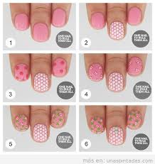 Decoraciones de uñas fáciles con esmalte. Unas Decoradas Con Lunares Mas De 35 Disenos Sencillos Y Llenos De Color Unas Pintadas