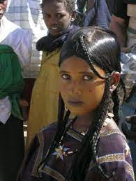 The challenge is that many methods require you to use chemicals or heat. Black People With Naturally Straight Hair